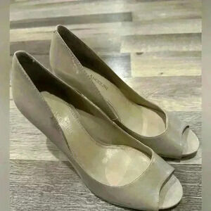 Enzo Angiolini Patent Leather Shoe Open toe heels black size 7M